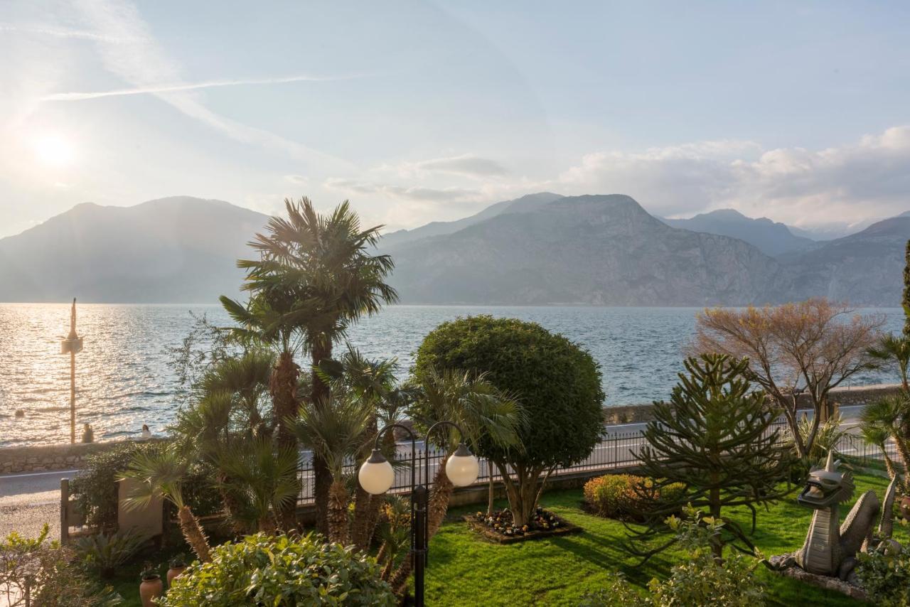 Hotel Drago - Garda Lake Collection Brenzone sul Garda Bagian luar foto