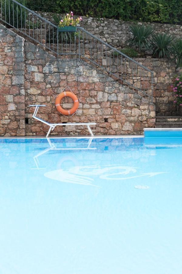 Hotel Drago - Garda Lake Collection Brenzone sul Garda Bagian luar foto
